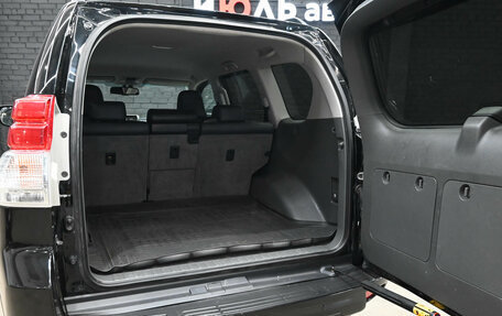 Toyota Land Cruiser Prado 150 рестайлинг 2, 2010 год, 3 120 000 рублей, 6 фотография