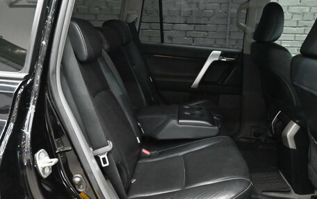 Toyota Land Cruiser Prado 150 рестайлинг 2, 2010 год, 3 120 000 рублей, 11 фотография