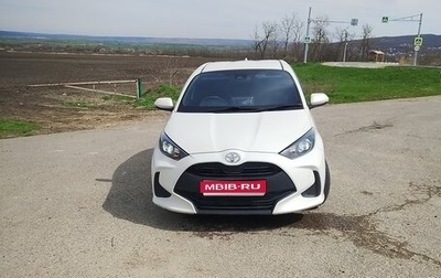 Toyota Yaris, 2020 год, 1 350 000 рублей, 1 фотография
