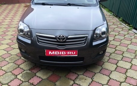 Toyota Avensis III рестайлинг, 2008 год, 1 500 000 рублей, 1 фотография