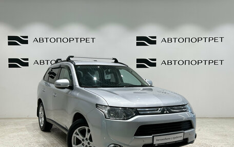 Mitsubishi Outlander III рестайлинг 3, 2013 год, 1 349 000 рублей, 7 фотография