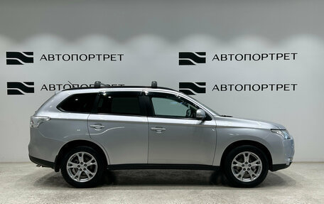 Mitsubishi Outlander III рестайлинг 3, 2013 год, 1 349 000 рублей, 6 фотография