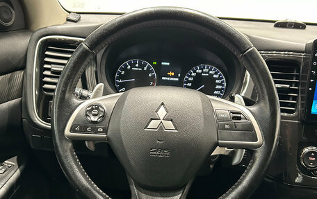 Mitsubishi Outlander III рестайлинг 3, 2013 год, 1 349 000 рублей, 18 фотография