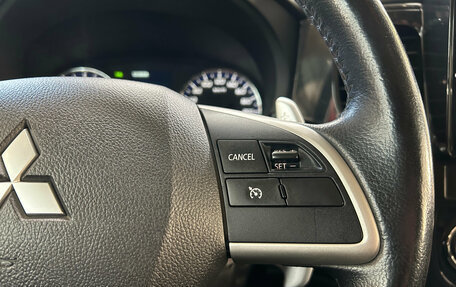 Mitsubishi Outlander III рестайлинг 3, 2013 год, 1 349 000 рублей, 20 фотография