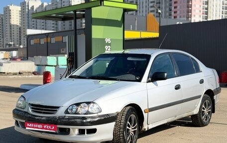 Toyota Avensis III рестайлинг, 1999 год, 215 000 рублей, 1 фотография