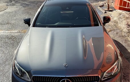 Mercedes-Benz E-Класс, 2019 год, 4 400 000 рублей, 1 фотография