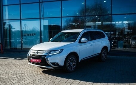 Mitsubishi Outlander III рестайлинг 3, 2018 год, 2 000 000 рублей, 1 фотография