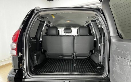 Toyota Land Cruiser Prado 120 рестайлинг, 2008 год, 2 020 000 рублей, 18 фотография