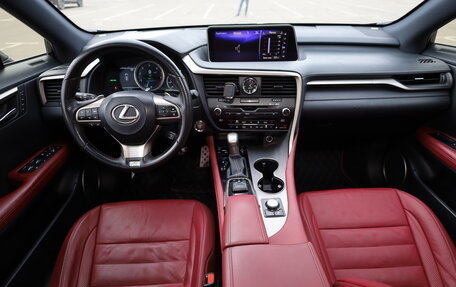 Lexus RX IV рестайлинг, 2015 год, 3 990 000 рублей, 13 фотография