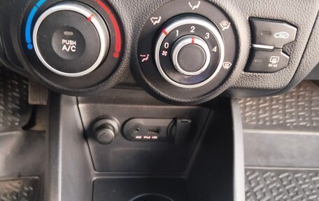 KIA Rio III рестайлинг, 2014 год, 820 000 рублей, 19 фотография