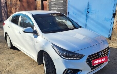 Hyundai Solaris II рестайлинг, 2018 год, 1 390 000 рублей, 4 фотография