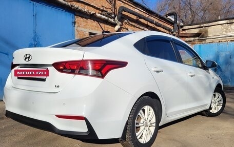 Hyundai Solaris II рестайлинг, 2018 год, 1 390 000 рублей, 6 фотография