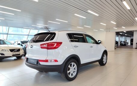 KIA Sportage III, 2013 год, 999 000 рублей, 2 фотография