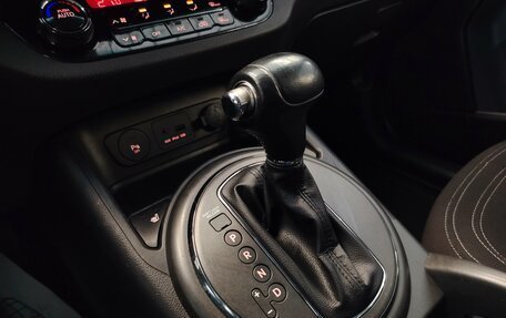 KIA Sportage III, 2013 год, 999 000 рублей, 13 фотография