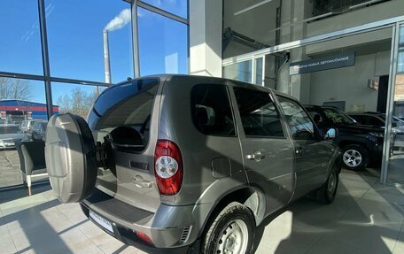 Chevrolet Niva I рестайлинг, 2017 год, 683 000 рублей, 3 фотография