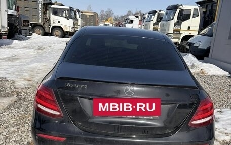 Mercedes-Benz E-Класс, 2019 год, 3 445 000 рублей, 8 фотография