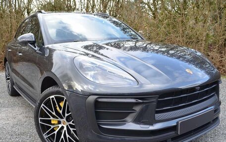 Porsche Macan I рестайлинг, 2023 год, 10 990 000 рублей, 2 фотография