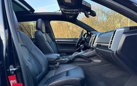 Porsche Cayenne III, 2016 год, 4 330 000 рублей, 25 фотография