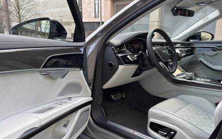 Audi S8, 2025 год, 25 000 000 рублей, 17 фотография