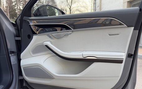 Audi S8, 2025 год, 25 000 000 рублей, 28 фотография