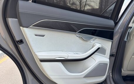 Audi S8, 2025 год, 25 000 000 рублей, 37 фотография