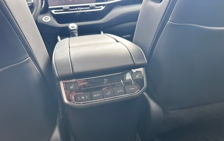 Toyota Highlander, 2026 год, 12 фотография