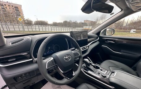 Toyota Highlander, 2026 год, 13 фотография