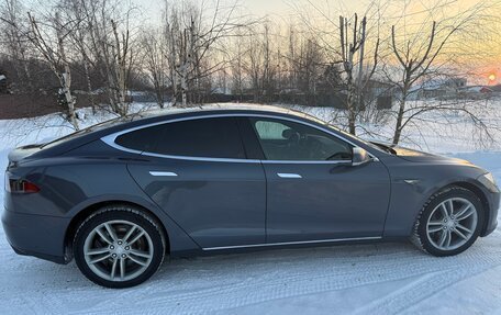 Tesla Model S I, 2015 год, 2 200 000 рублей, 2 фотография