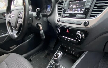 Hyundai Solaris II рестайлинг, 2017 год, 1 290 000 рублей, 5 фотография