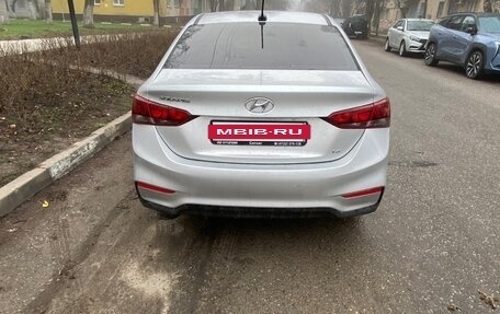 Hyundai Solaris II рестайлинг, 2017 год, 1 290 000 рублей, 3 фотография