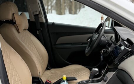 Chevrolet Cruze II, 2011 год, 600 000 рублей, 5 фотография