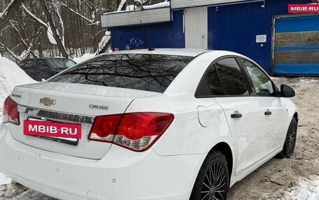 Chevrolet Cruze II, 2011 год, 600 000 рублей, 3 фотография