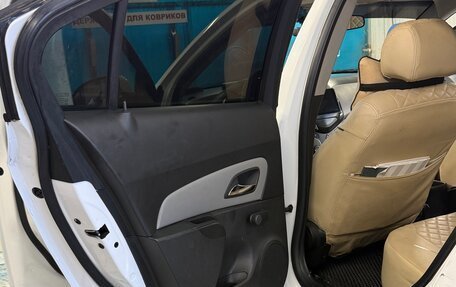 Chevrolet Cruze II, 2011 год, 600 000 рублей, 11 фотография