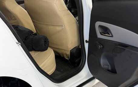 Chevrolet Cruze II, 2011 год, 600 000 рублей, 13 фотография