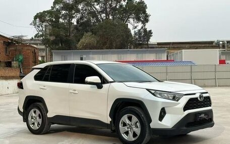 Toyota RAV4, 2024 год, 3 605 005 рублей, 3 фотография