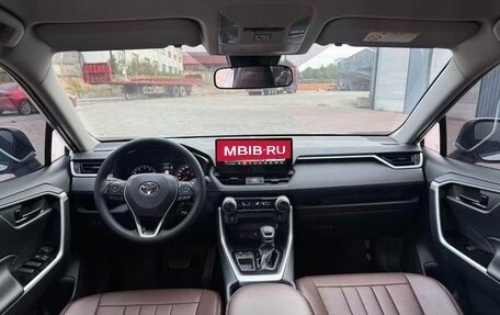 Toyota RAV4, 2024 год, 3 605 005 рублей, 6 фотография