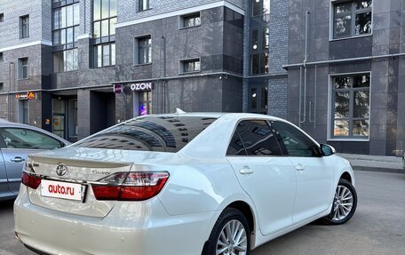 Toyota Camry, 2017 год, 2 290 000 рублей, 9 фотография