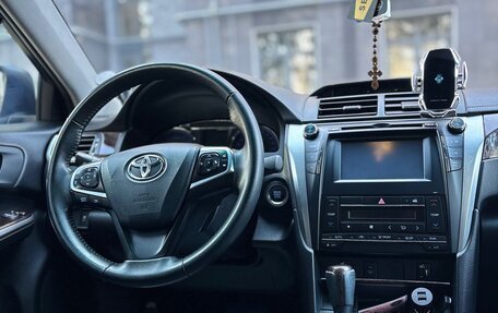 Toyota Camry, 2017 год, 2 290 000 рублей, 13 фотография