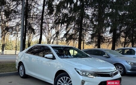 Toyota Camry, 2017 год, 2 290 000 рублей, 5 фотография