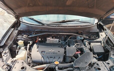 Mitsubishi Outlander III рестайлинг 3, 2010 год, 1 260 000 рублей, 8 фотография