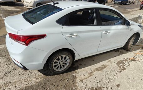 Hyundai Solaris II рестайлинг, 2017 год, 1 400 000 рублей, 7 фотография