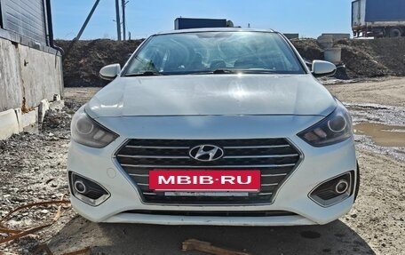 Hyundai Solaris II рестайлинг, 2017 год, 1 400 000 рублей, 2 фотография