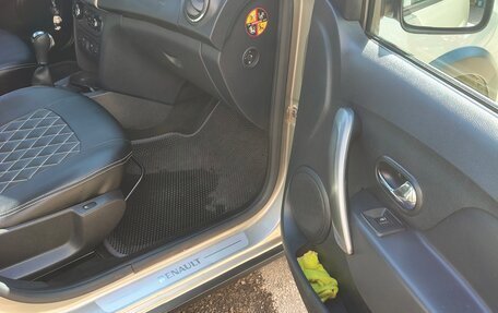 Renault Sandero II рестайлинг, 2017 год, 920 000 рублей, 15 фотография