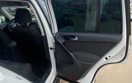 Volkswagen Tiguan I, 2015 год, 1 300 000 рублей, 15 фотография