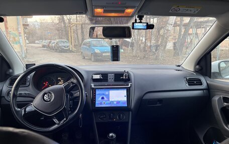 Volkswagen Polo VI (EU Market), 2018 год, 1 120 000 рублей, 5 фотография