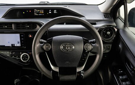 Toyota Aqua I, 2019 год, 1 480 000 рублей, 18 фотография