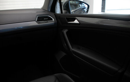 Volkswagen Tiguan II, 2021 год, 3 450 000 рублей, 25 фотография