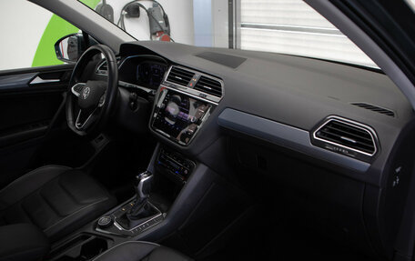 Volkswagen Tiguan II, 2021 год, 3 450 000 рублей, 30 фотография