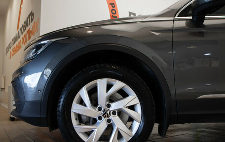 Volkswagen Tiguan II, 2021 год, 3 450 000 рублей, 38 фотография