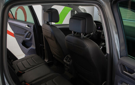 Volkswagen Tiguan II, 2021 год, 3 450 000 рублей, 36 фотография